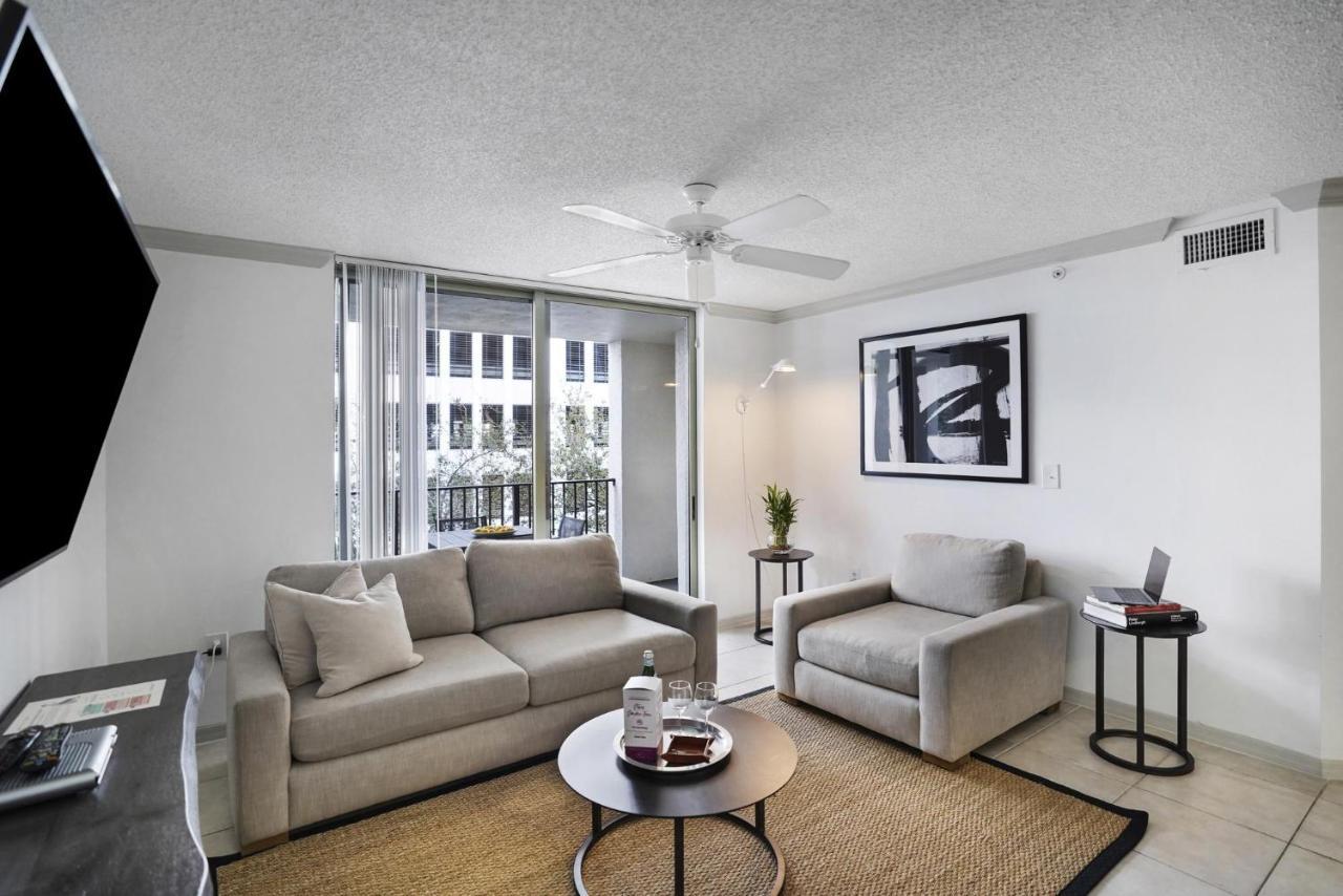 Dharma Home Suites Coral Gables At Gables Grand Plaza マイアミ 部屋 写真