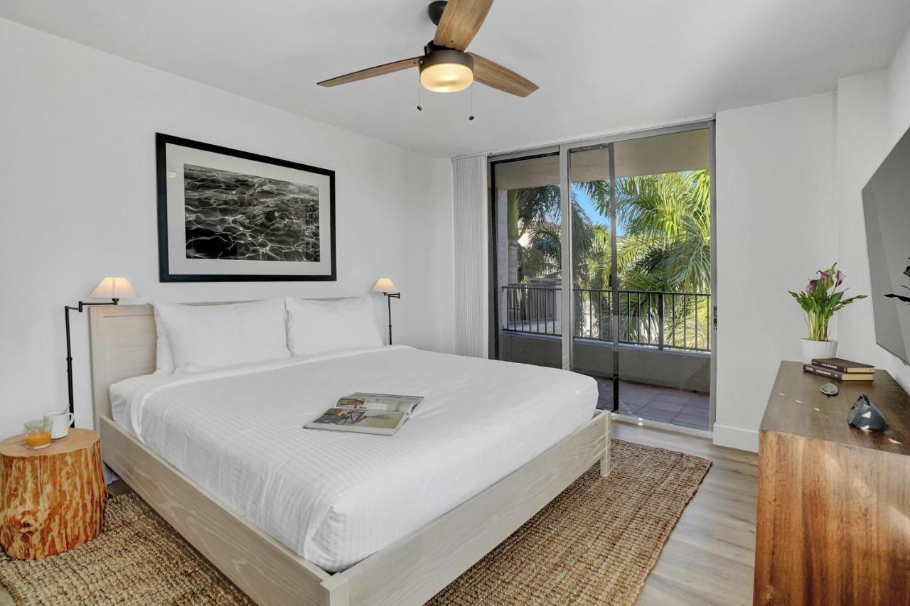 Dharma Home Suites Coral Gables At Gables Grand Plaza マイアミ エクステリア 写真
