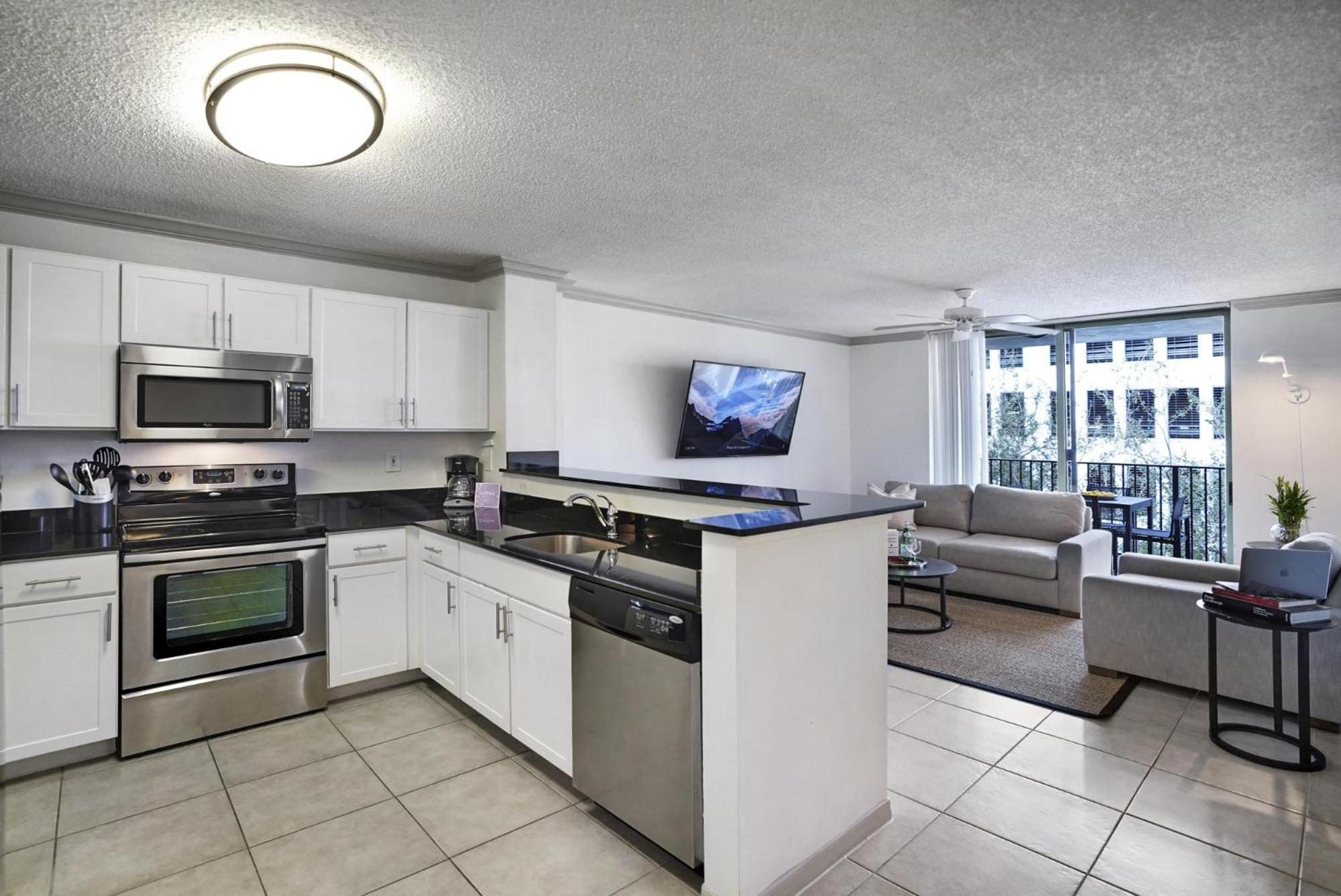 Dharma Home Suites Coral Gables At Gables Grand Plaza マイアミ 部屋 写真