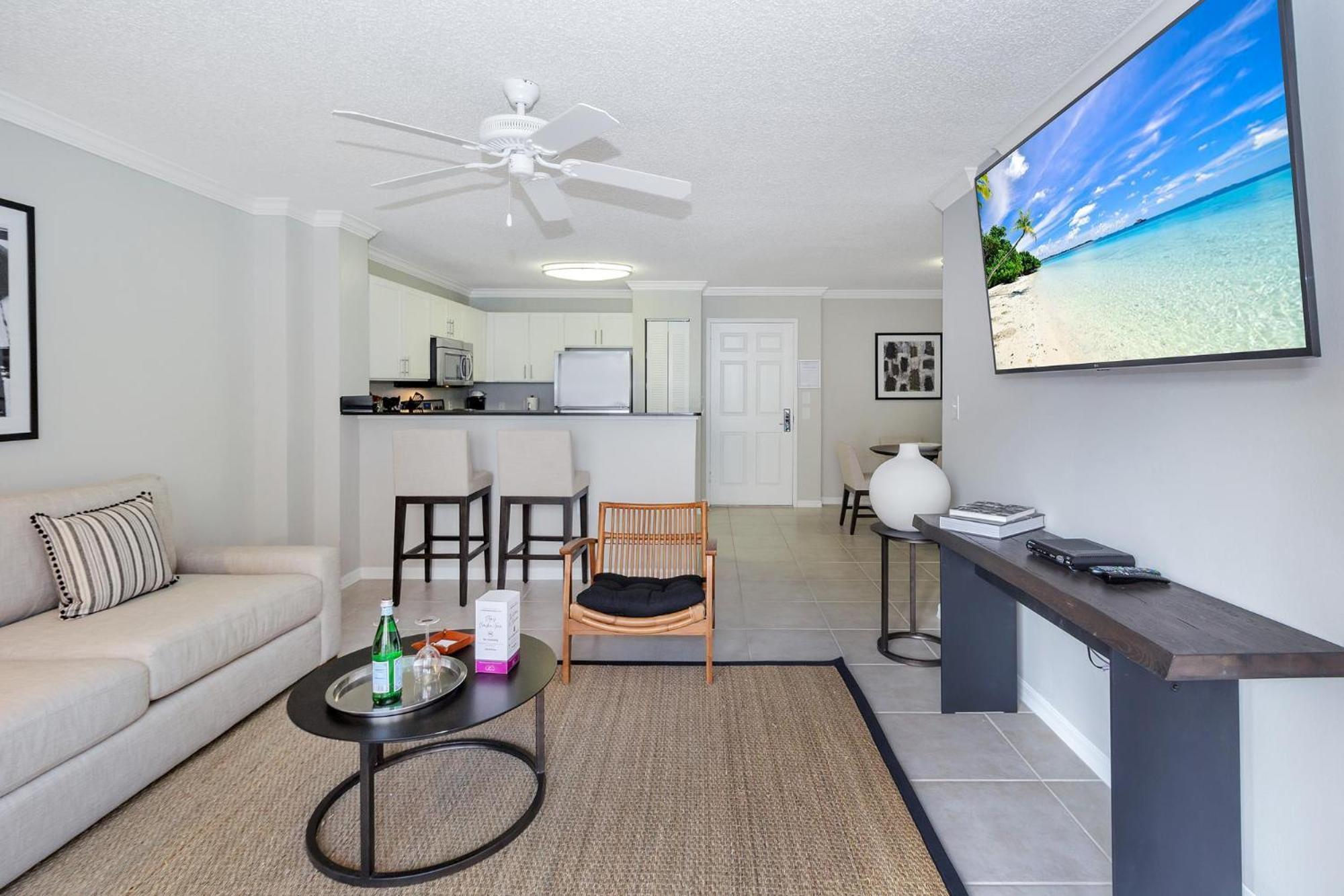 Dharma Home Suites Coral Gables At Gables Grand Plaza マイアミ 部屋 写真