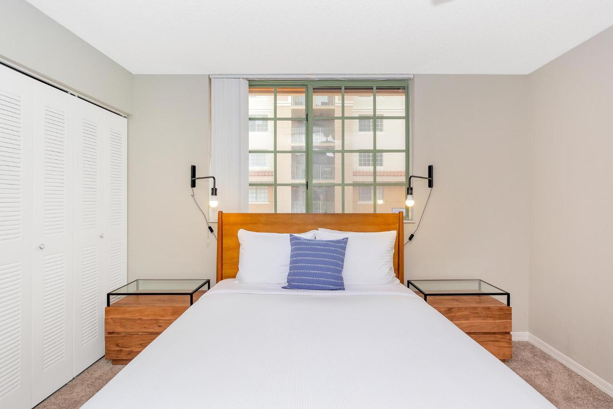 Dharma Home Suites Coral Gables At Gables Grand Plaza マイアミ 部屋 写真